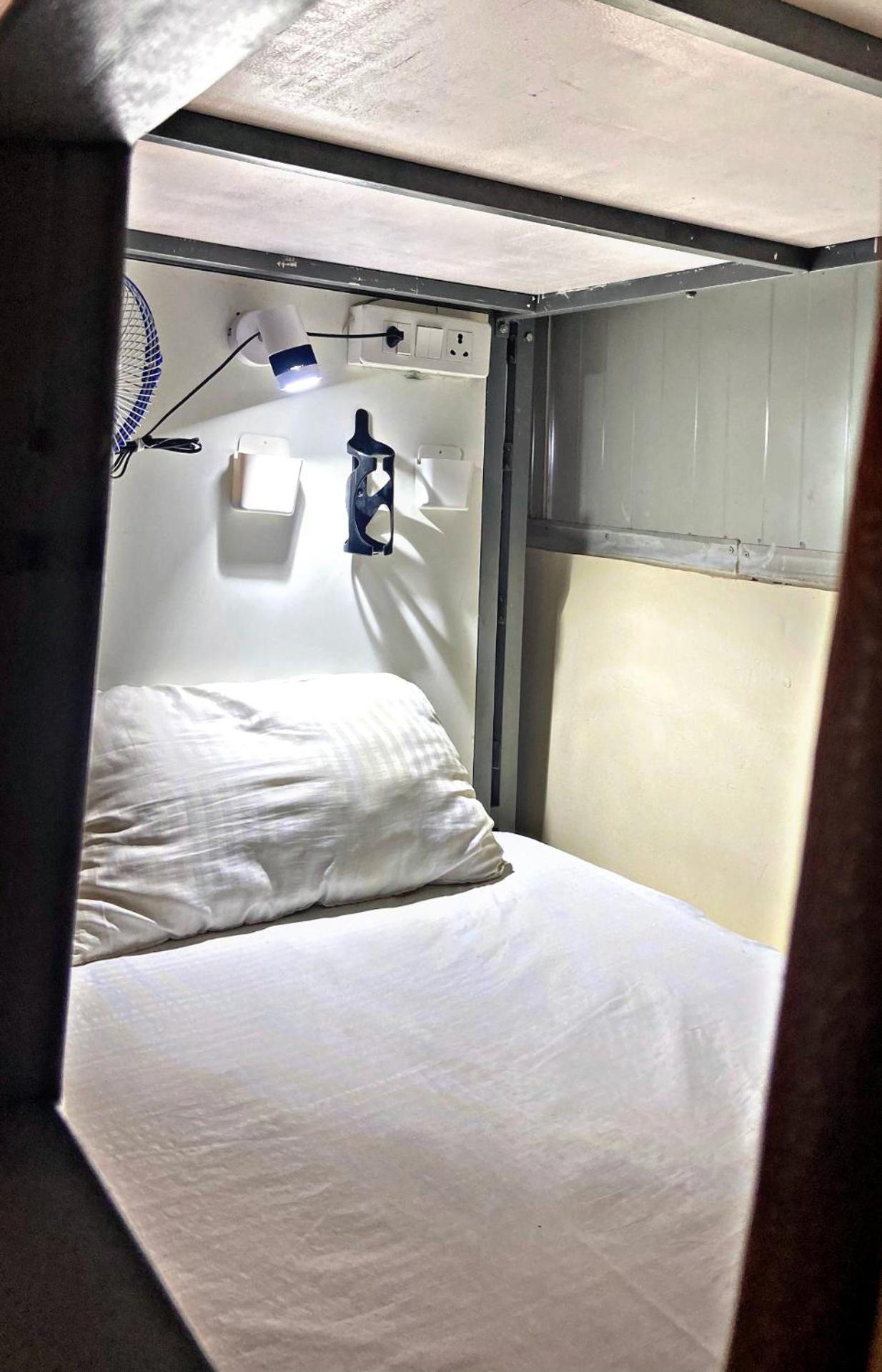 Homestay Ac Dormitory New Delhi Ngoại thất bức ảnh