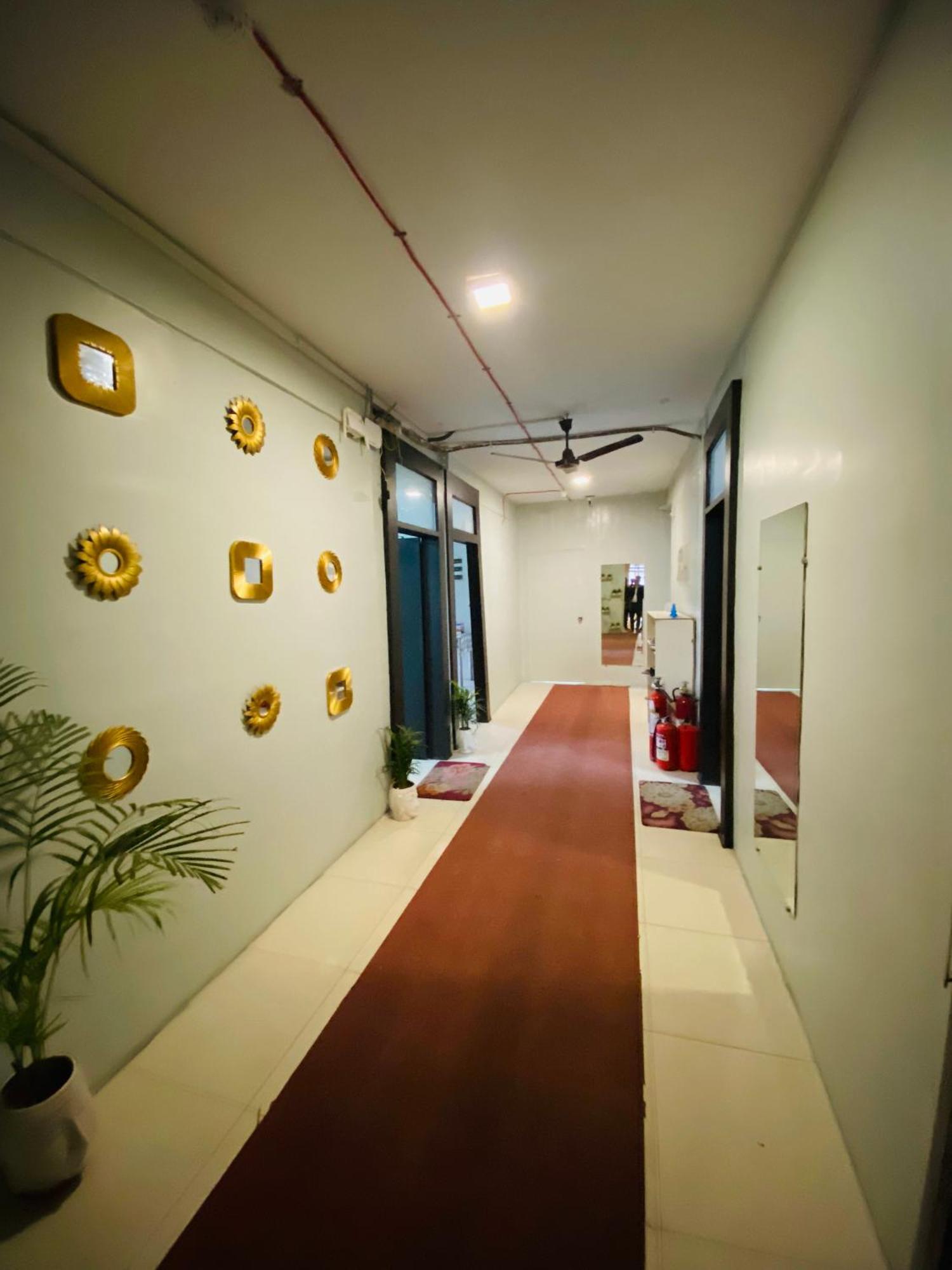 Homestay Ac Dormitory New Delhi Ngoại thất bức ảnh
