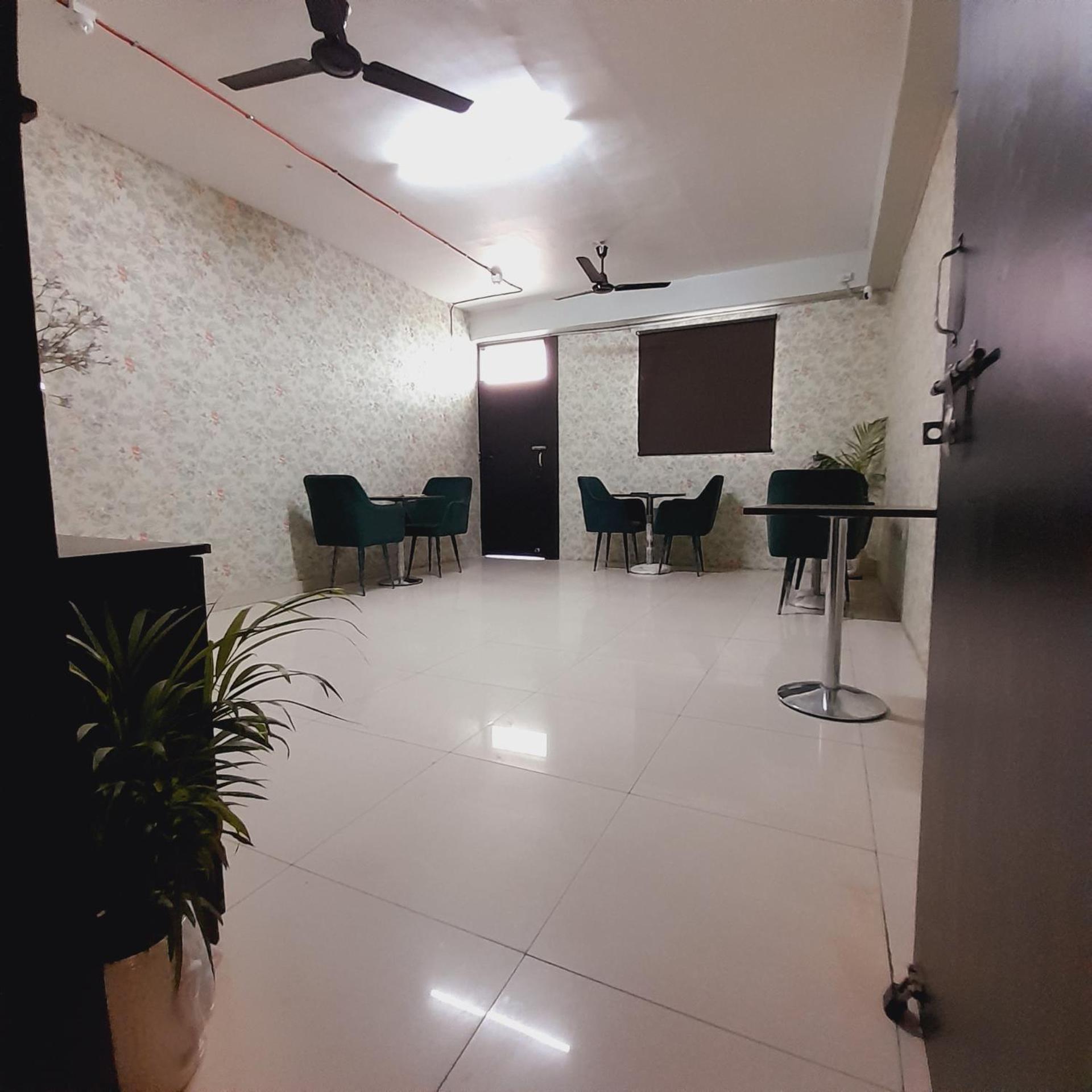 Homestay Ac Dormitory New Delhi Ngoại thất bức ảnh