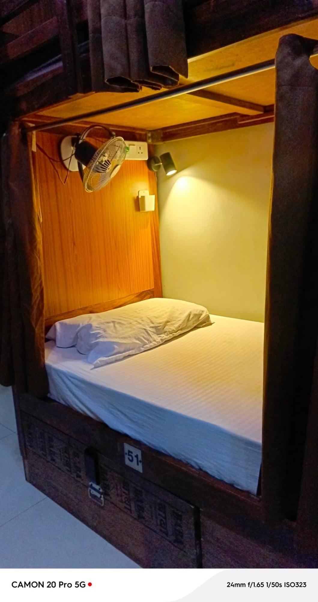 Homestay Ac Dormitory New Delhi Ngoại thất bức ảnh