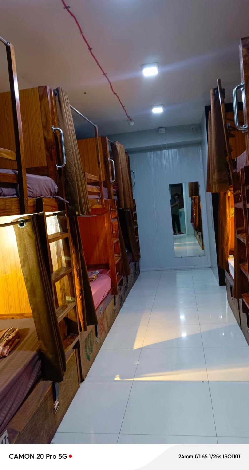 Homestay Ac Dormitory New Delhi Ngoại thất bức ảnh