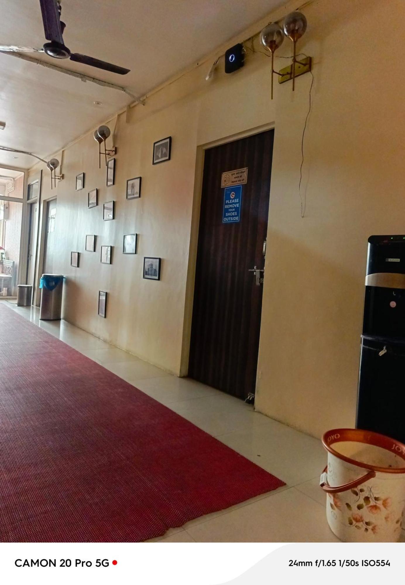 Homestay Ac Dormitory New Delhi Ngoại thất bức ảnh