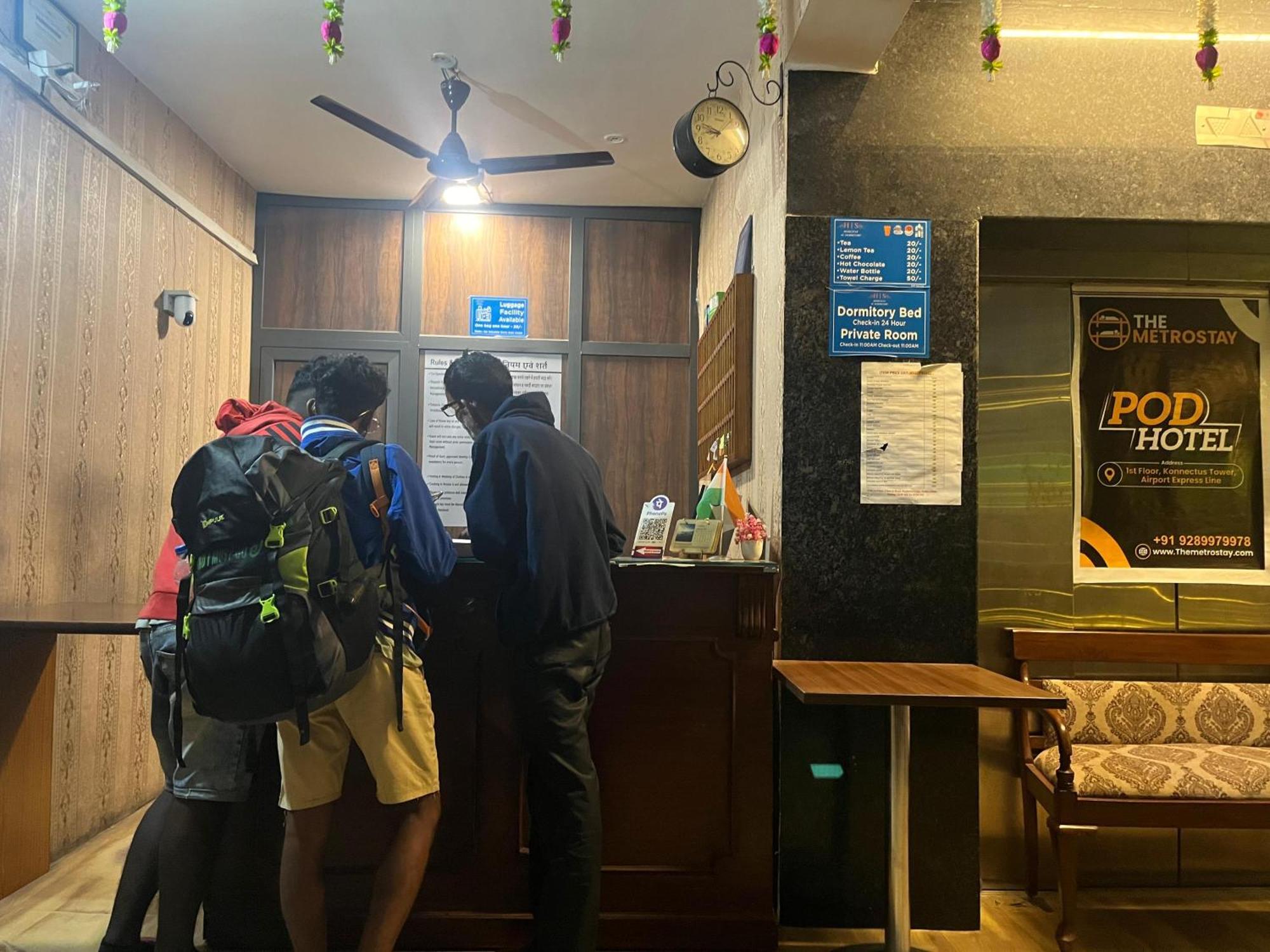 Homestay Ac Dormitory New Delhi Ngoại thất bức ảnh