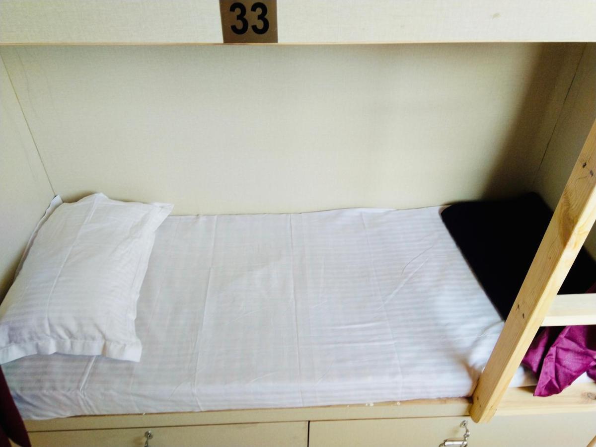 Homestay Ac Dormitory New Delhi Ngoại thất bức ảnh